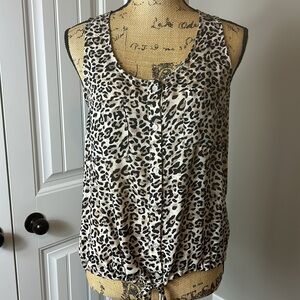 Freebird Leopard Print Sleeveless Button Front Top – Size Small